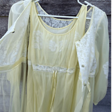 Vintage Miss Elaine size small two piece nightgown robe set. Pale yellow chiffon picture
