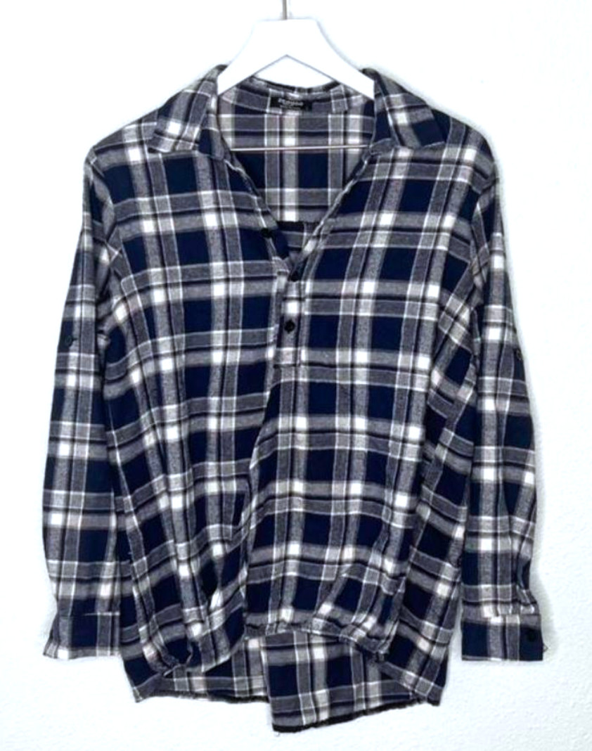 Zeagoo Light flannel wrap shirt plaid size Medium 23\