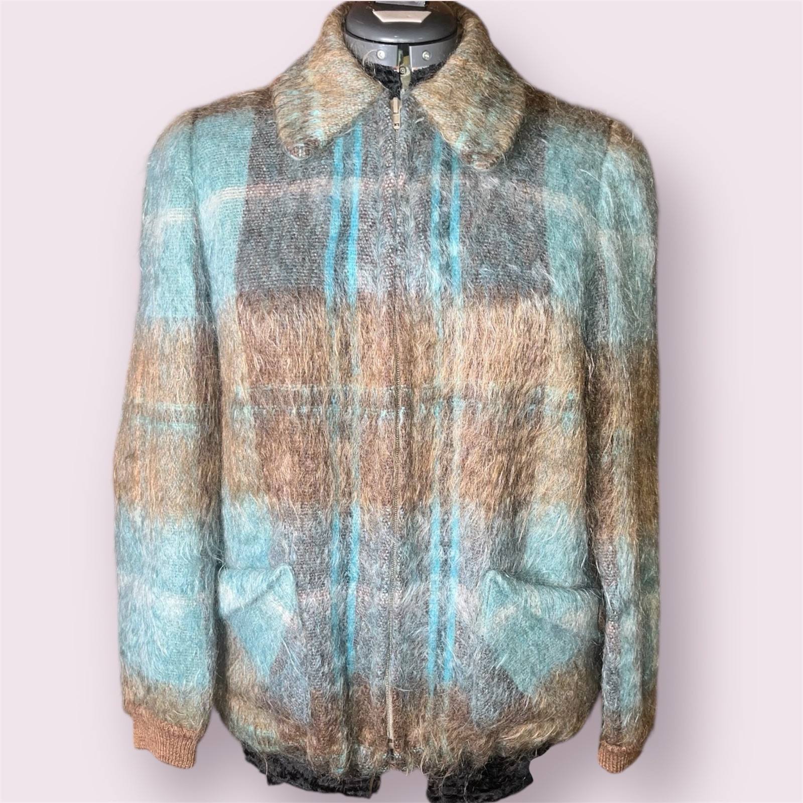 Vintage ‘Andrew Stewart’ Tartan Scottish Mohair Zip Up Jacket/Sweater Sz Medium