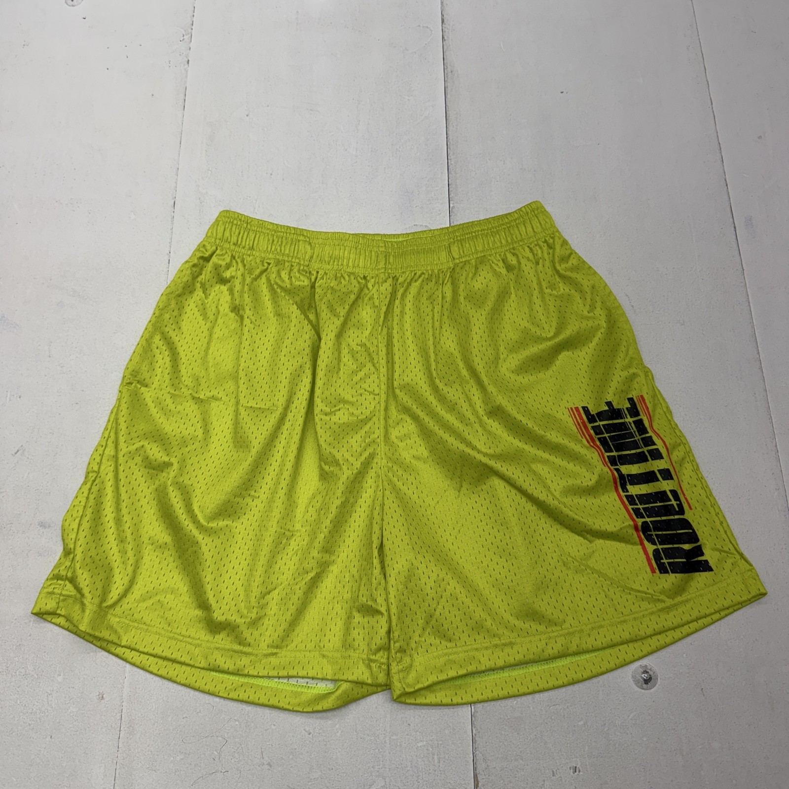 Routine Shorts Mens Medium Yellow 7 Inch Inseam Mesh Lined Running Athletic