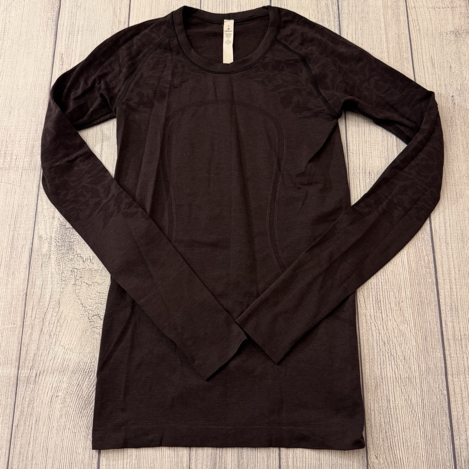 Lululemon Swiftly Tech Long Sleeve Shirt Womens 6 Plum Purple Thumbholes Running