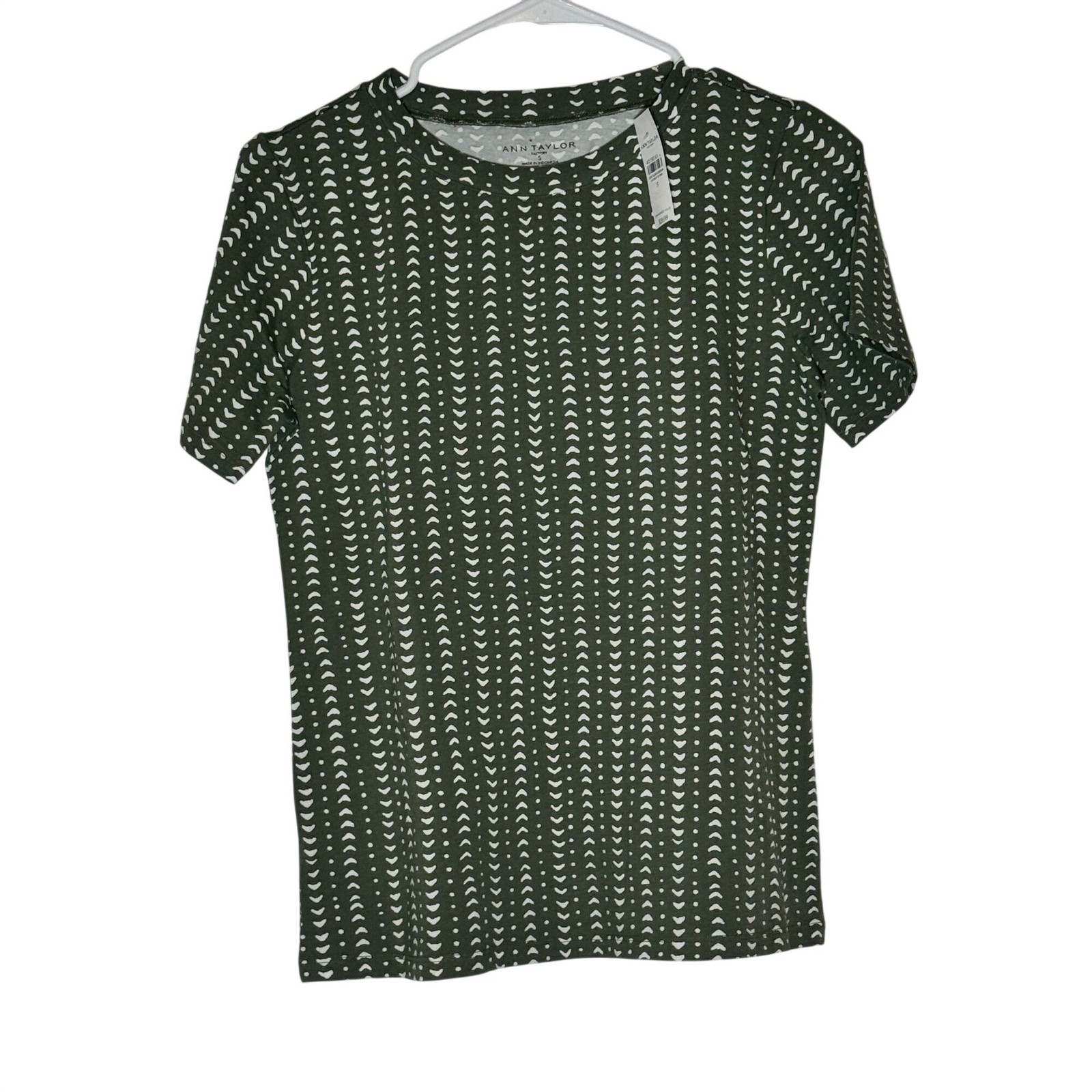 Ann Taylor Factory Chevron Short Sleeve Top Women\'s Size Small Green White NWT