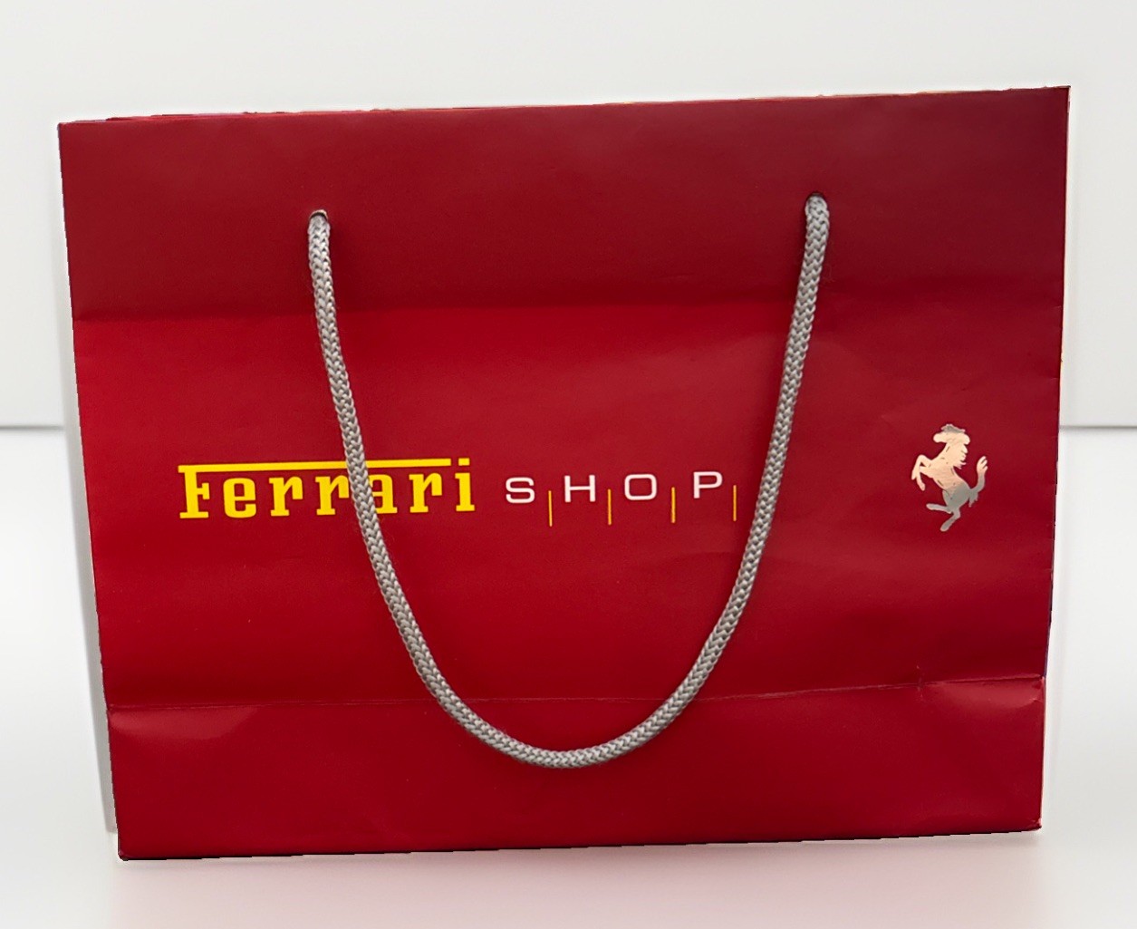 Authentic FERRARI STORE Collector Italy Red SHOPPING GIFT Paper BAG 
