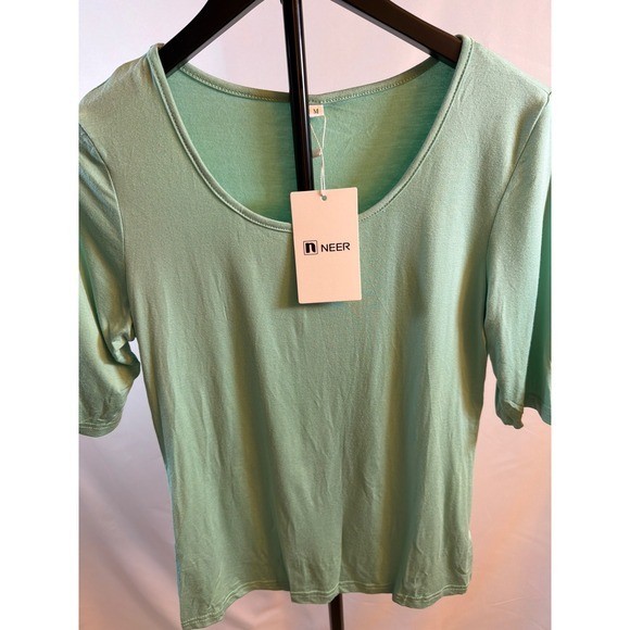 Neer Mint Green Scoop Neck Short Sleeve Jersey Tee Top Womens Medium NWT