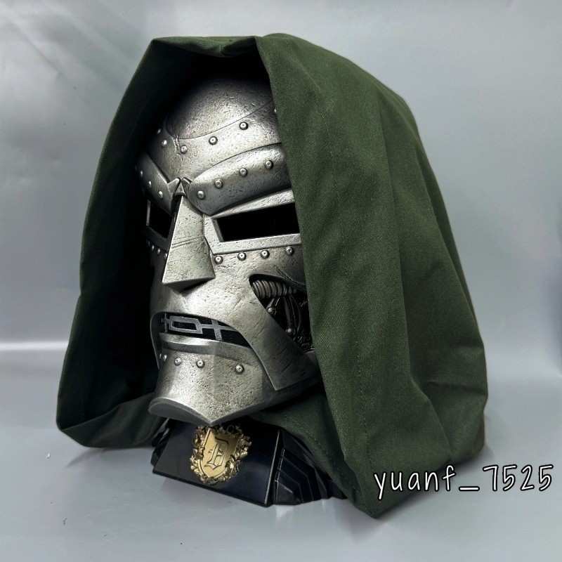 Doctor Doom Cosplay 1:1 Helmet Wearable Premium Mask Prop Halloween Gifts w/Base