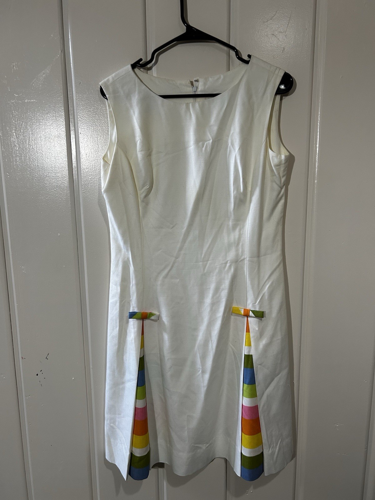 Vintage Liberty House Hawaii Mod Dress Size 12 White Rainbow Pleated 60s 70s