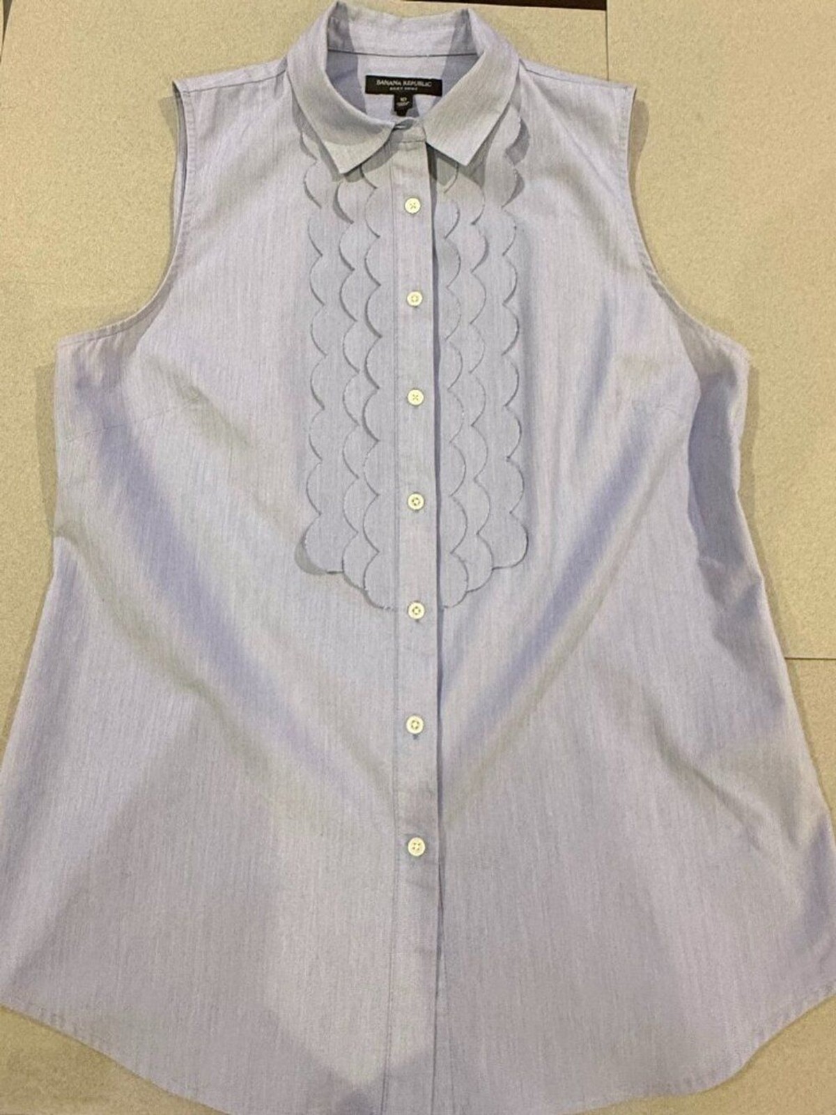 Banana Republic Riley Sleeveless Architectural Pleated Shirt — Size 10