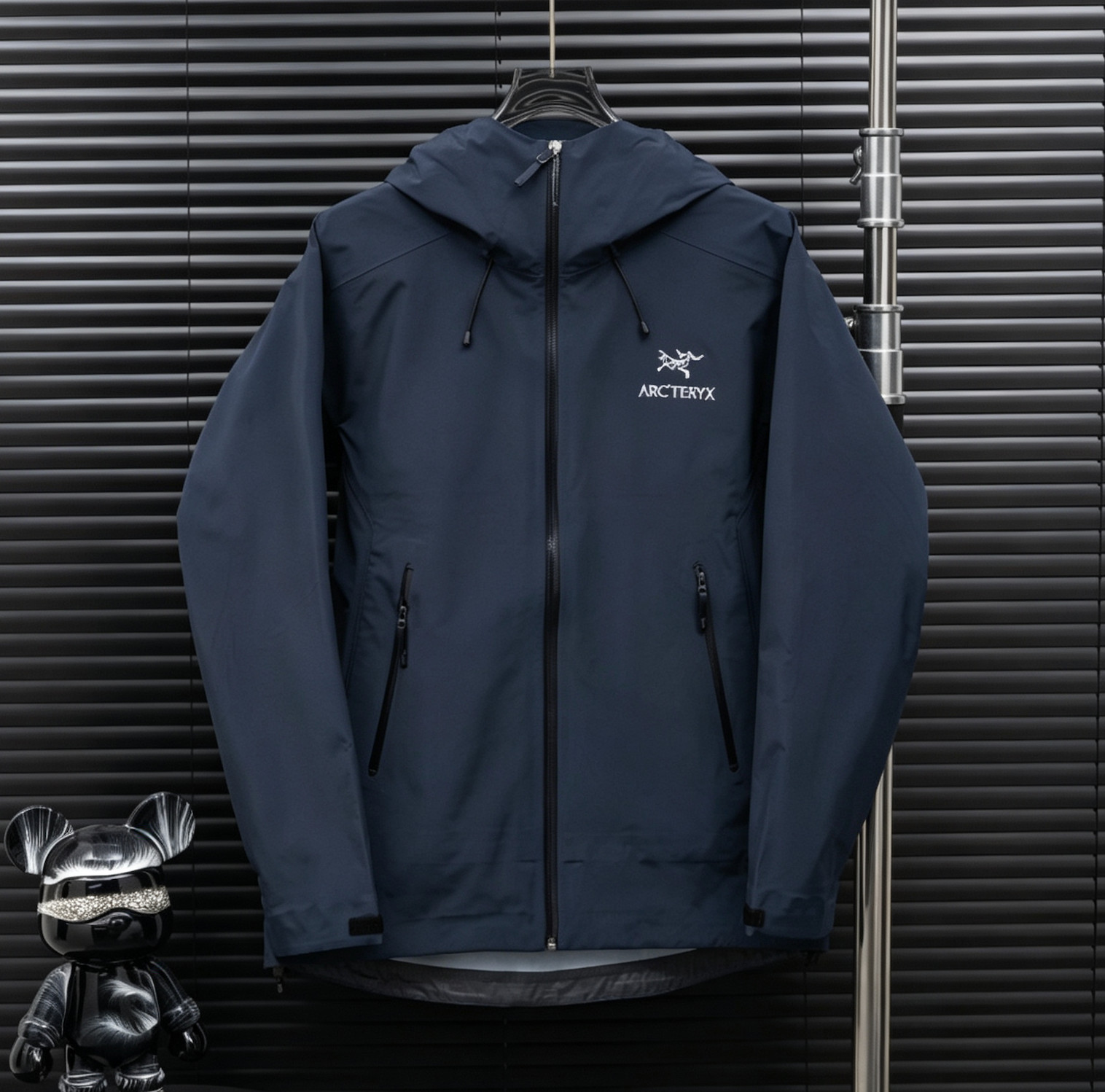 Arcteryx BETA LT winter Jacket Men’s Dark Blue Size M new