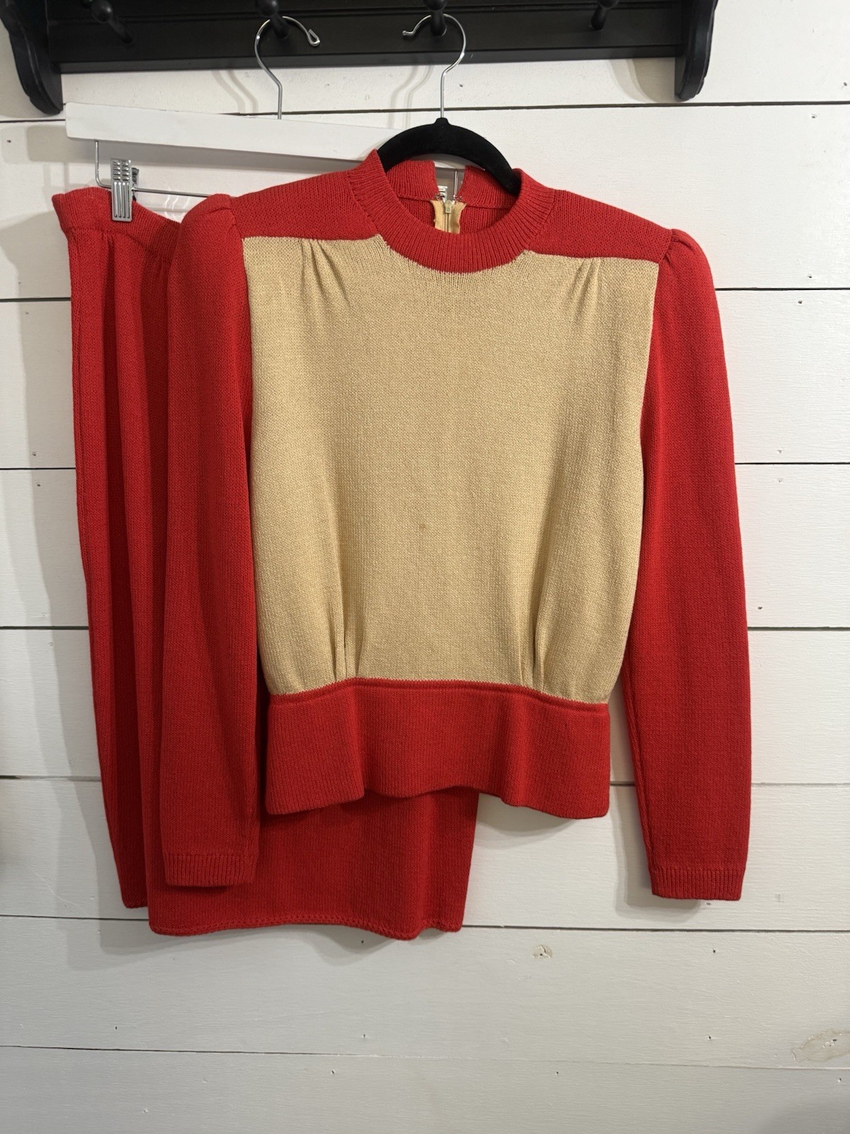 Vintage St. John By Marie Gray Size Small 2/4 Red Skirt Sweater 2 Piece Set Set