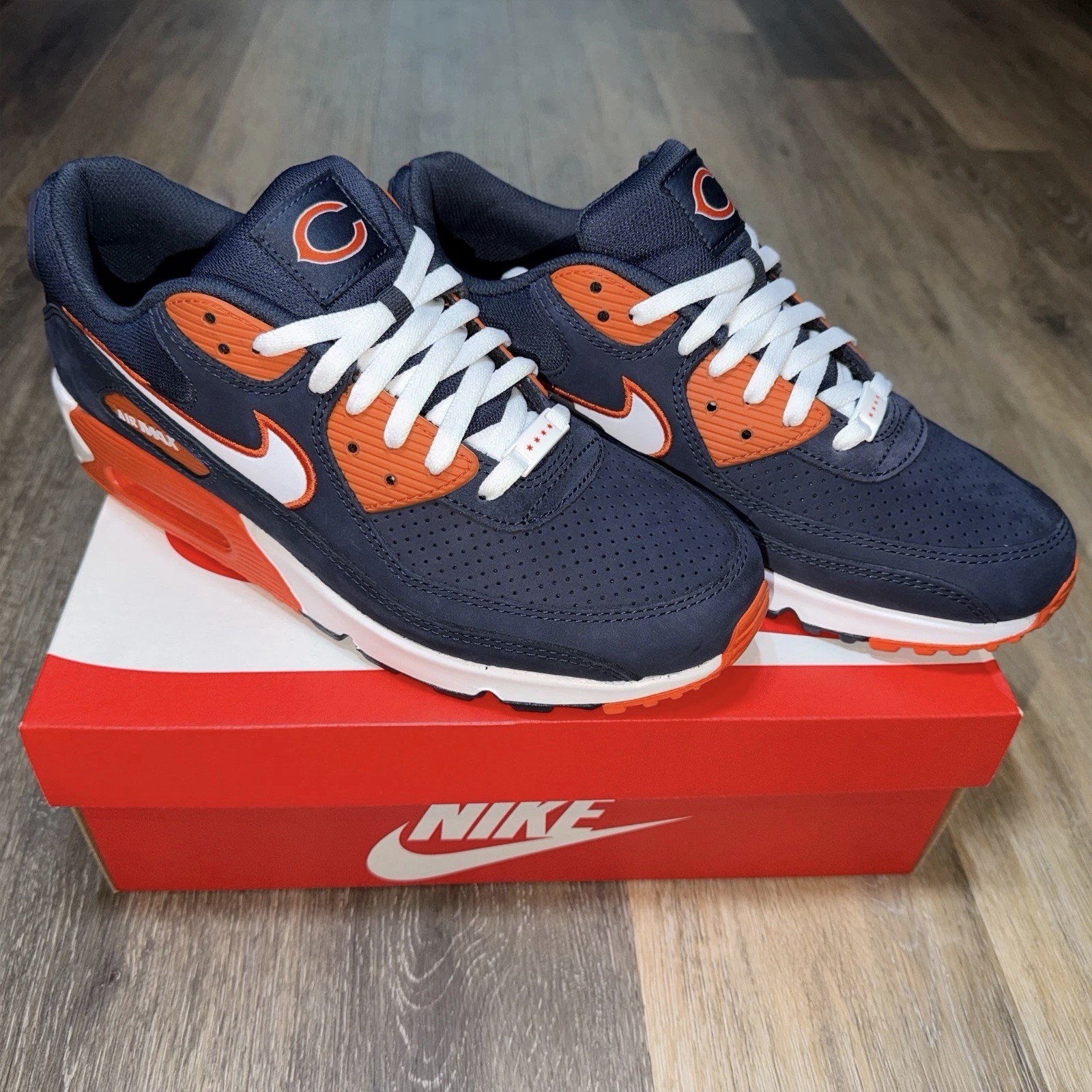 Nike Chicago Bears 2026 NFL Rivalries Collection Air Max 90 Shoes Men's Sneakers
