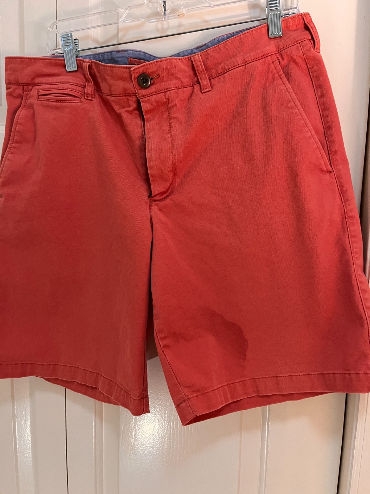LL BEAN Men’s Khaki Shorts 9” inseam Size 36 Standard Fit -- 