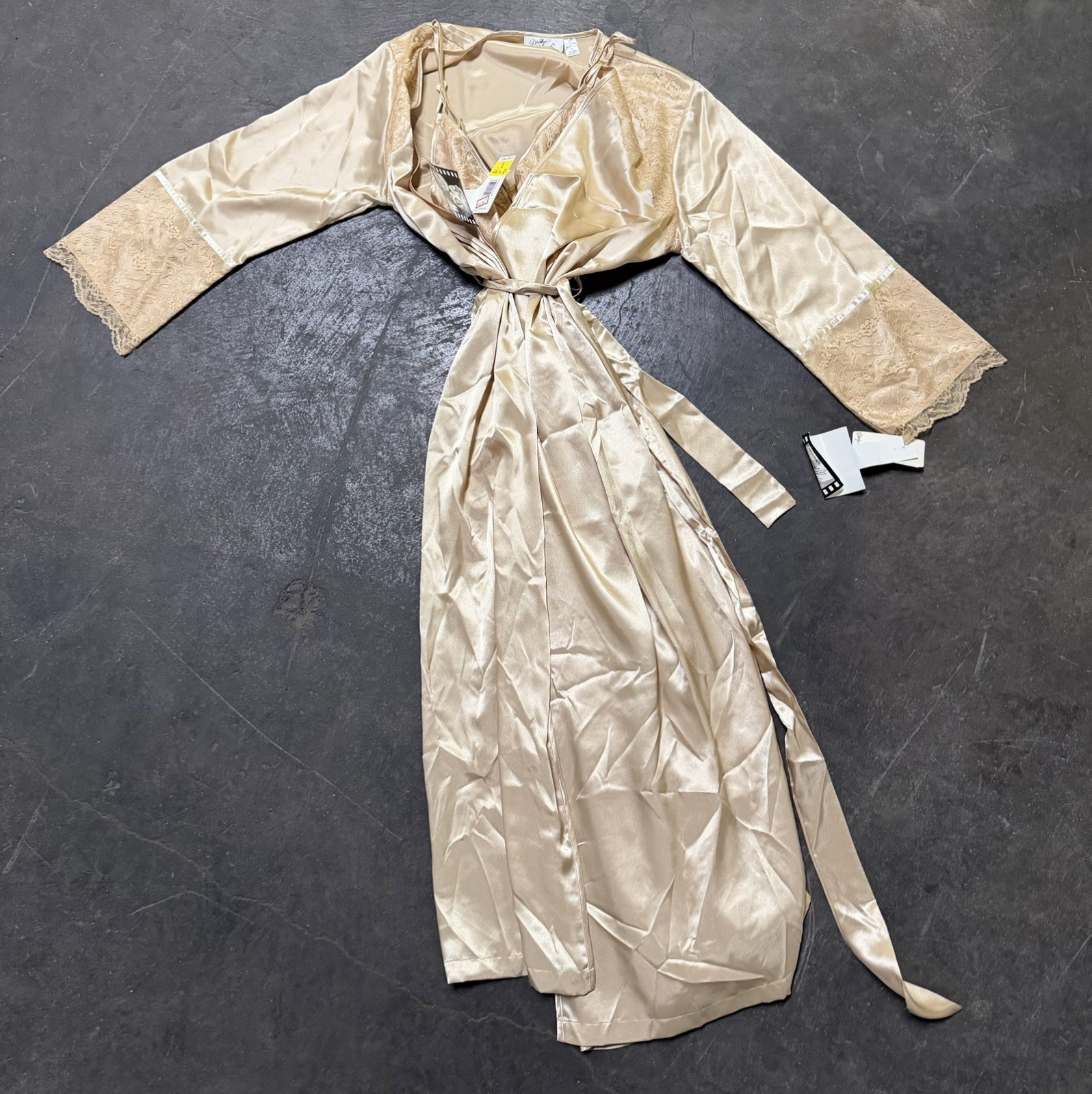 Vintage New With Tags Marilyn Monroe Gold Slip Dress Robe Set Lace Luxury M/L