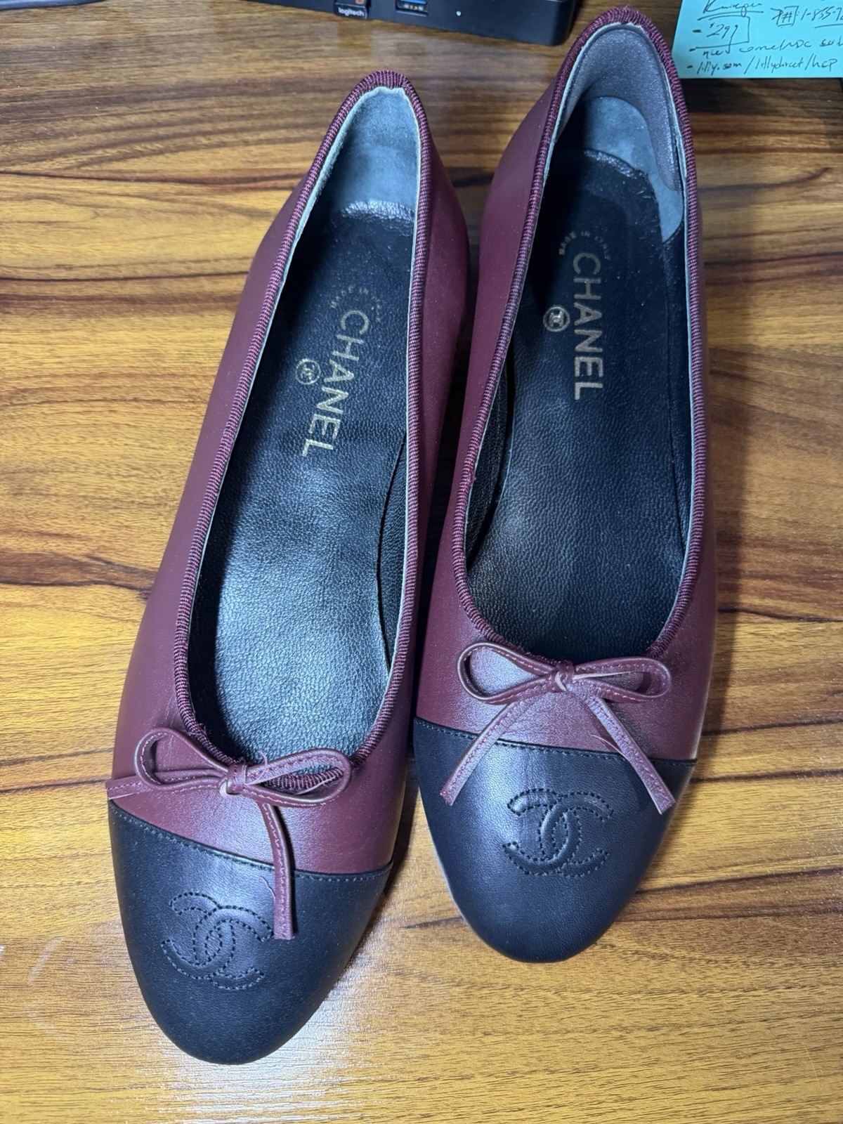 Chanel Lambskin Cap-Toe CC Ballerina Flats Burgundy Black Leather