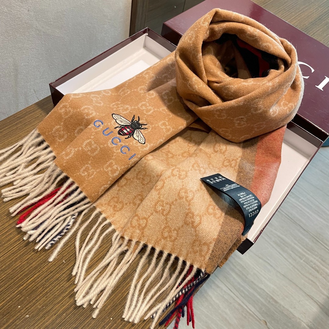 GUCCI GG Bee Embroidered Cashmere Scarf Camel Beige GG Monogram Fringe 35x200cm