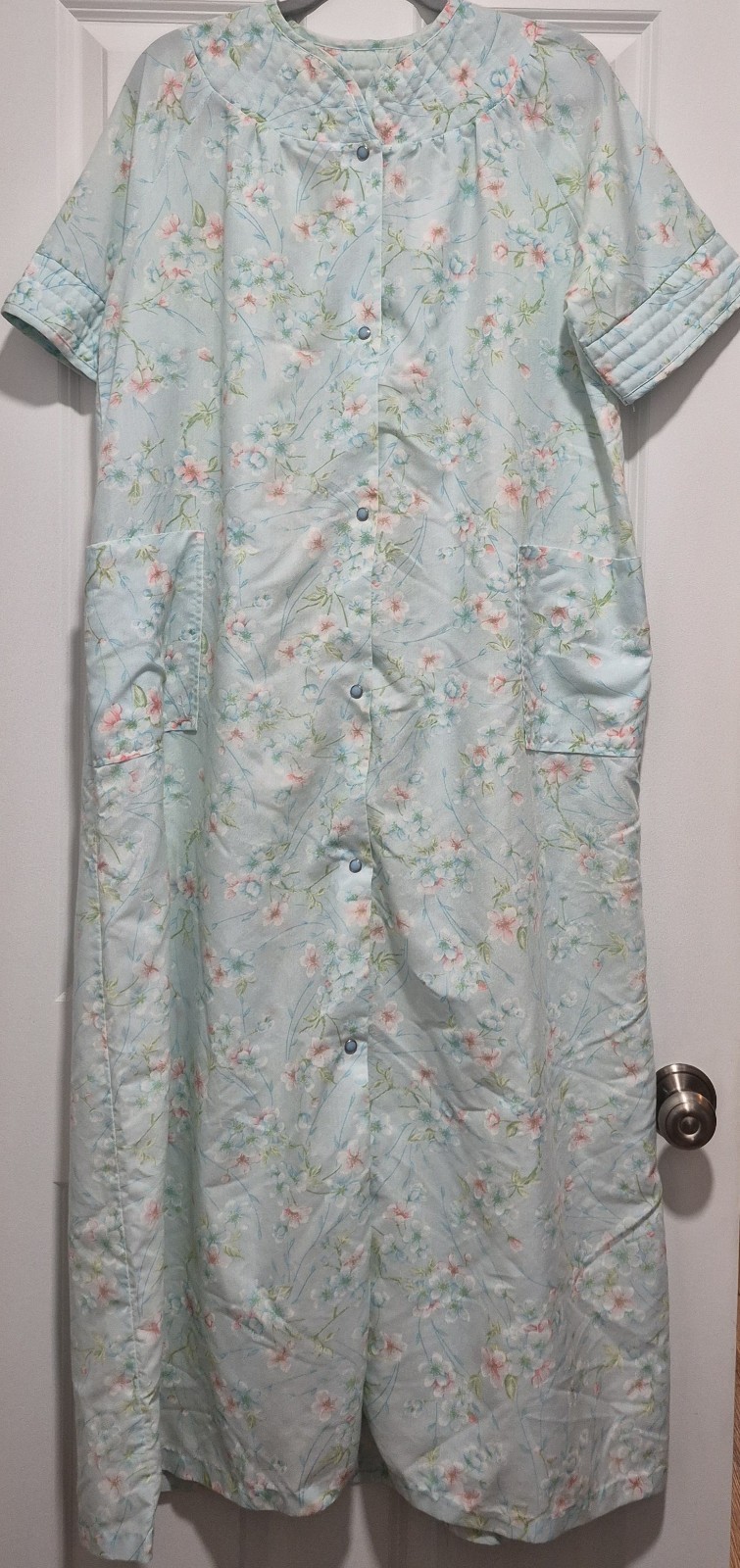 Vintage Glover Place Housecoat Housedress Lounge Robe Size Medium M Floral Nice