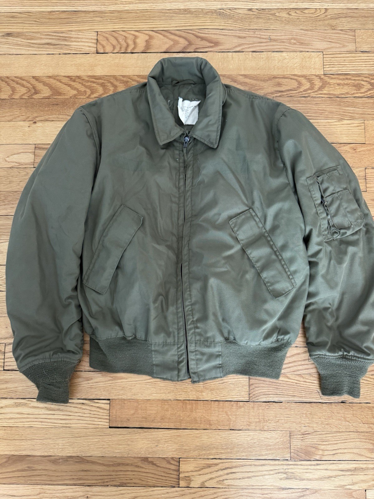 Vintage NOS Cold Weather Army Bomber Jacket M/L US Military