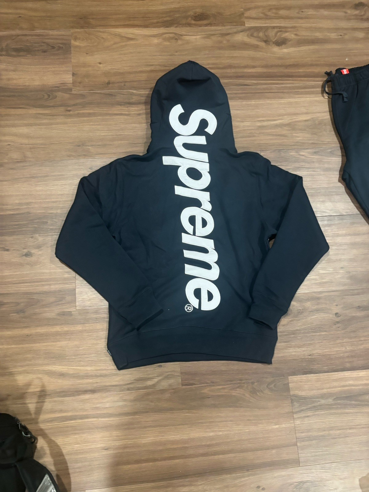 Brand New Supreme Hoodie Navy ￼