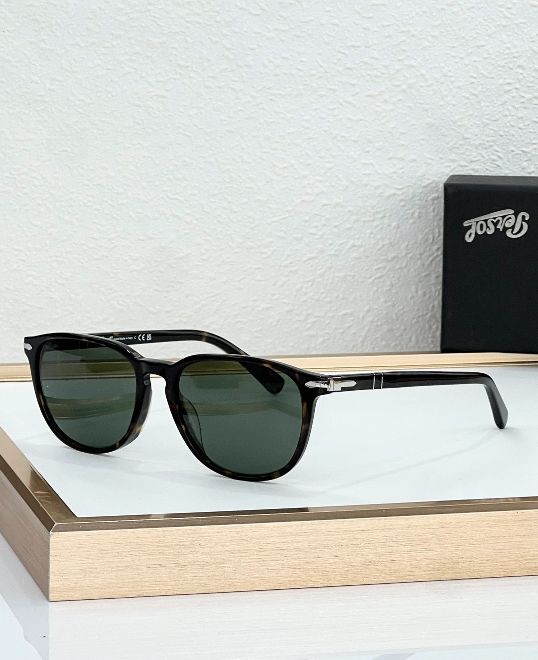 PERSOL 0PO3019S Black Tortoise Rectangle Sunglasses Green Lens 52-18-140