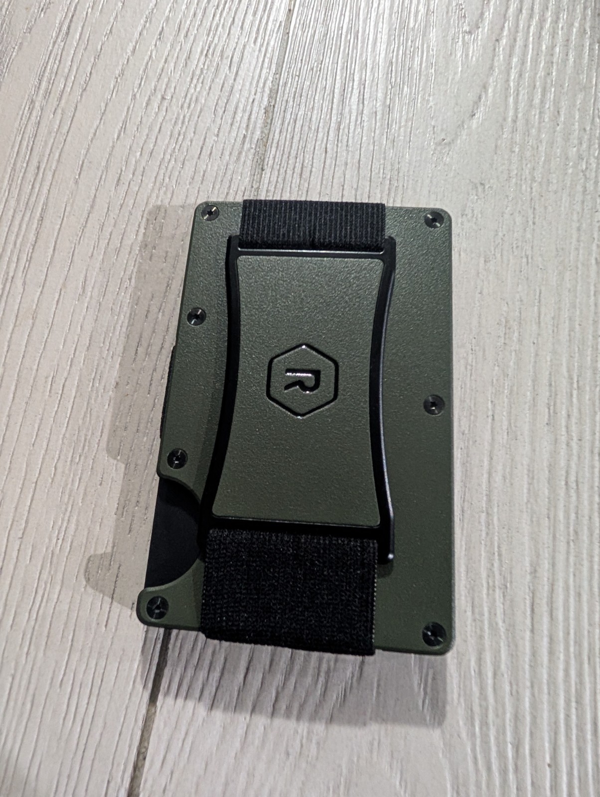 The Ridge Wallet - MAGSAFE WALLET - Matte Olive