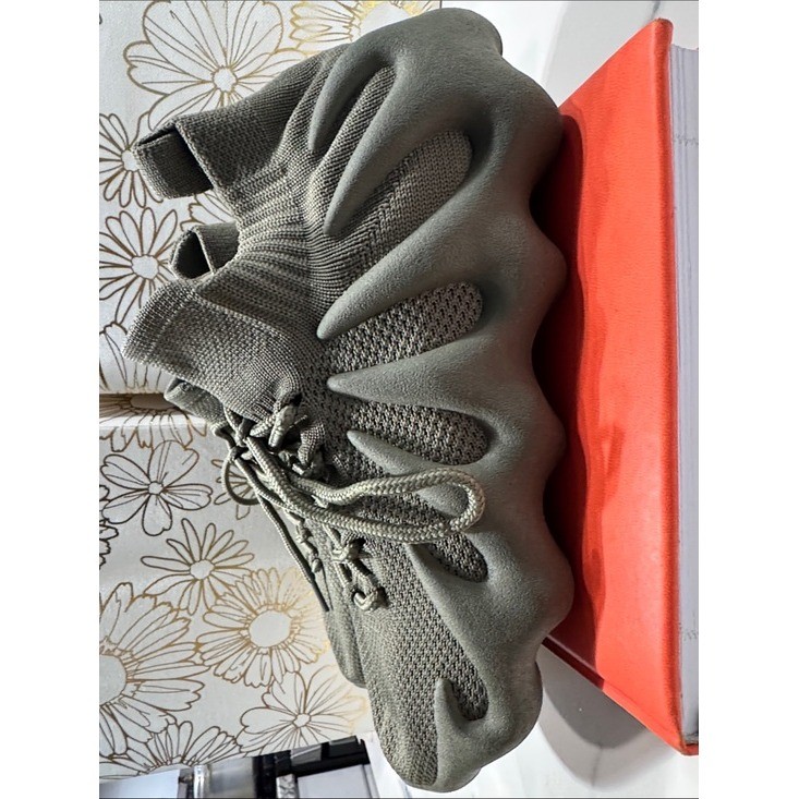 Adidas Yeezy 450 Resin Mens Size 9 Green Good Condition Primeknit Sneakers