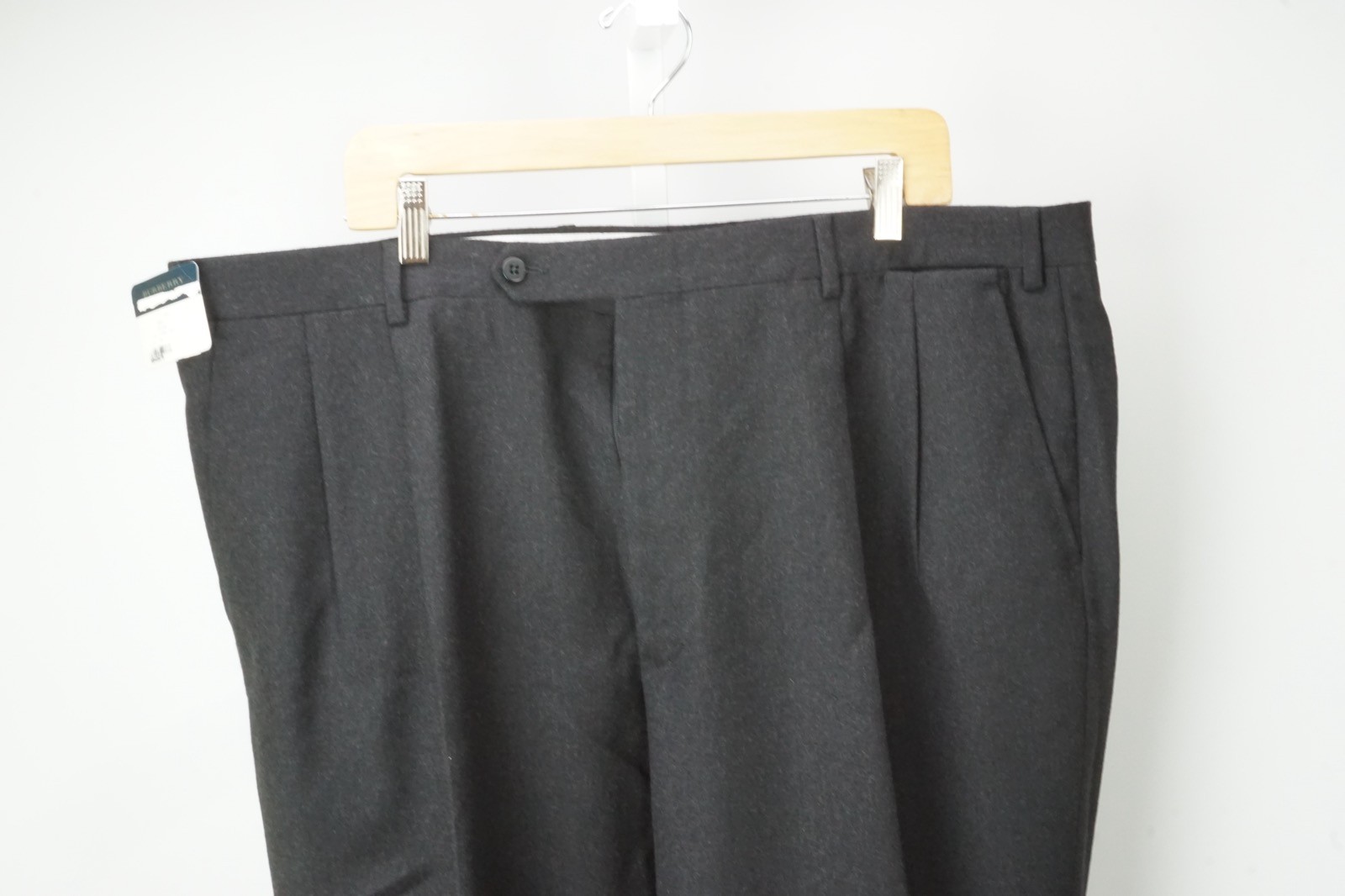 Burberry London Charcoal Gray Flannel 100% Wool Dress Pant 62 EU BRAND NEW