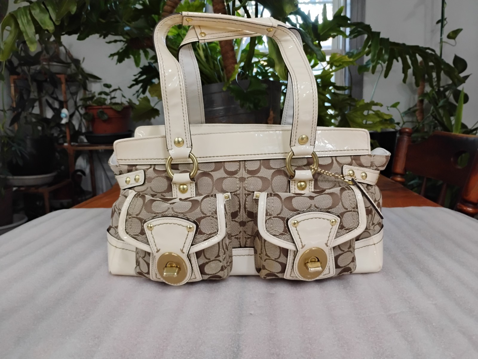 Vintage Coach Signature C Jacquard And Cream Style F13131