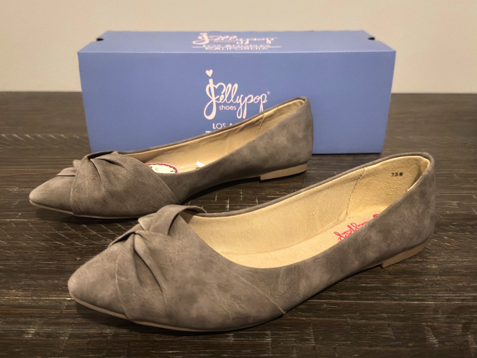 NIB Jellypop Jacquee Women\'s 7.5M Taupe Pointed Toe Flats Knot Memory Foam
