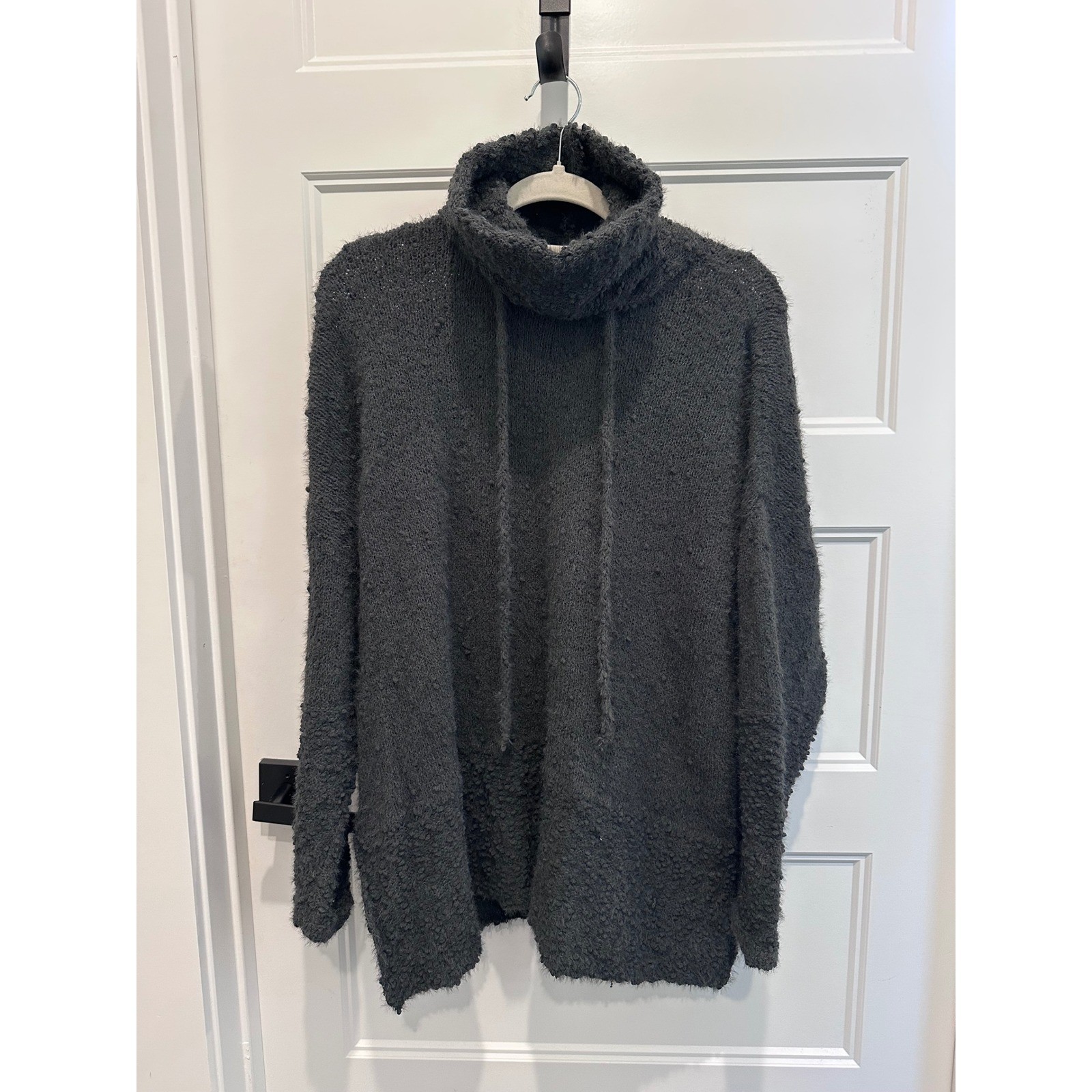 Pol Anthropologie Womens Medium Gray Fuzzy Knit Turtleneck Drawstring Sweater