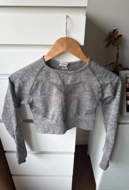 AYBL Grey Long Sleeve Workout Top Crop Backless Gym Womens Size M