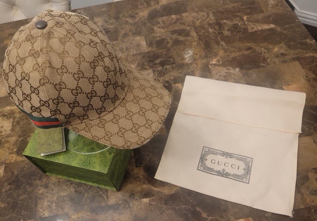 Auc Gucci Canvas GG Brown NWT Hat- Sz M