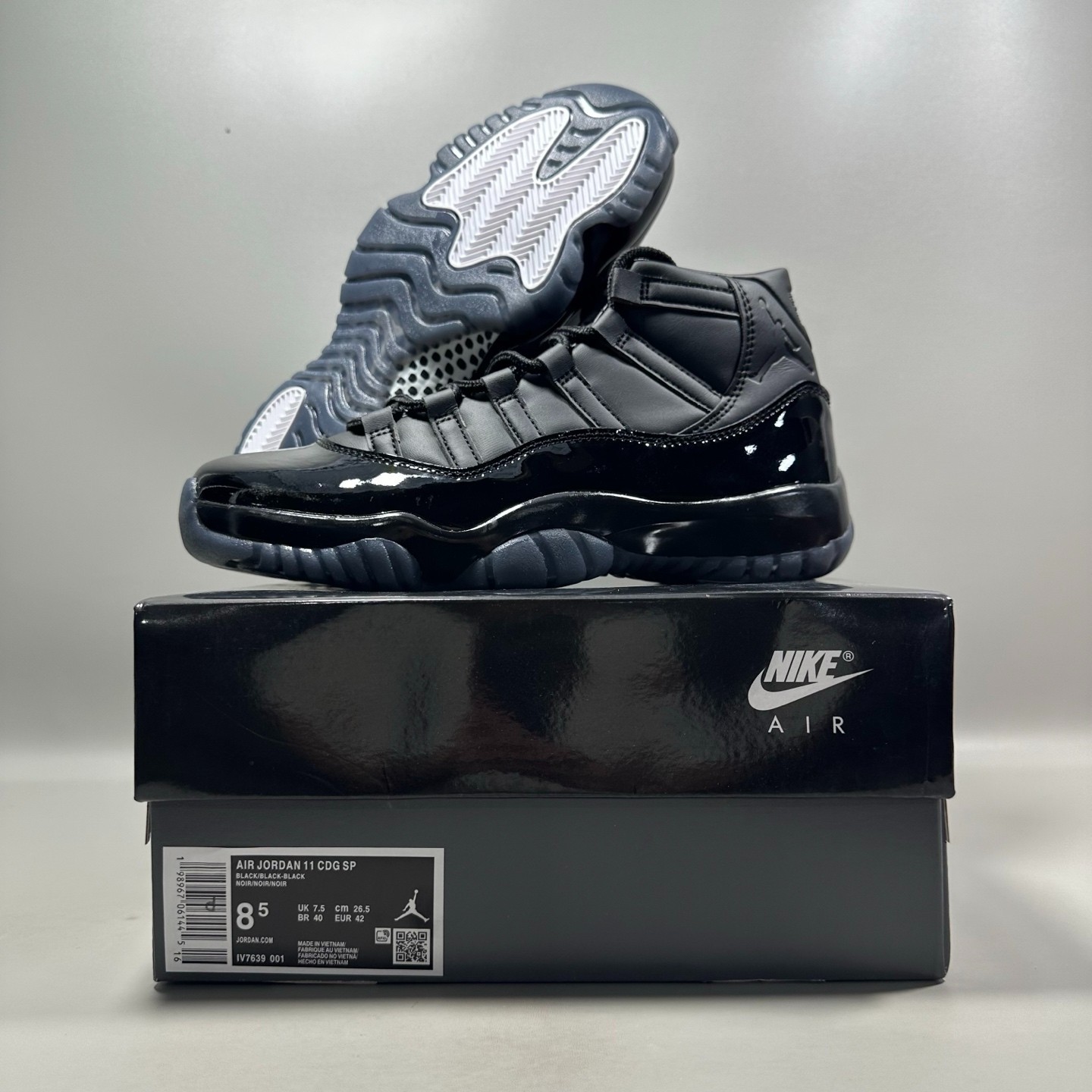 Men's IV7639-001 Comme des Garcons x Air Jordan 11 Retro 'Black
