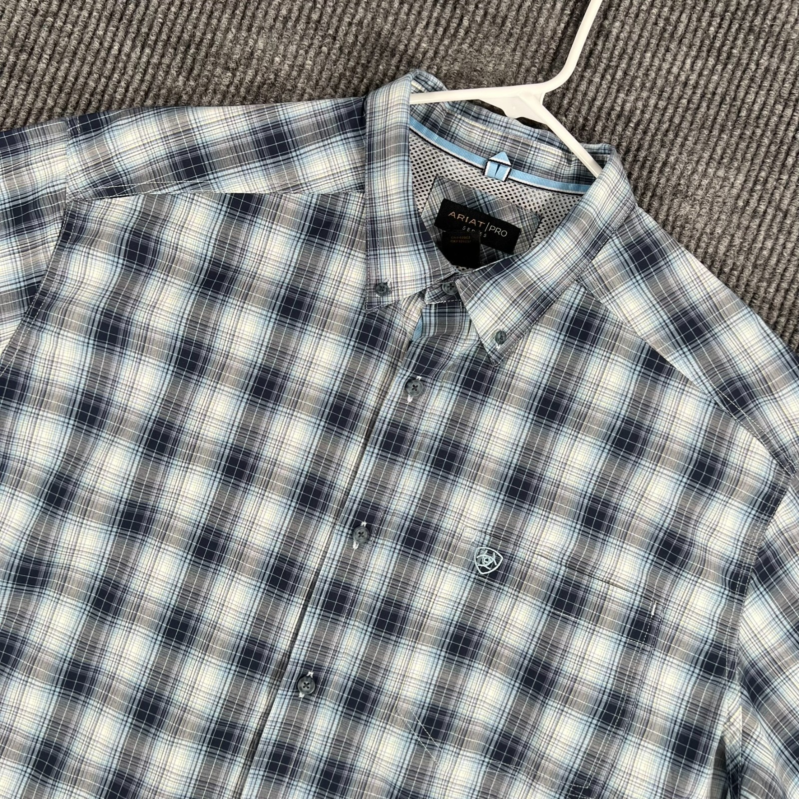 Ariat Pro Series Shirt Mens XL Extra Large Blue Plaid Short Sleeve Button Up