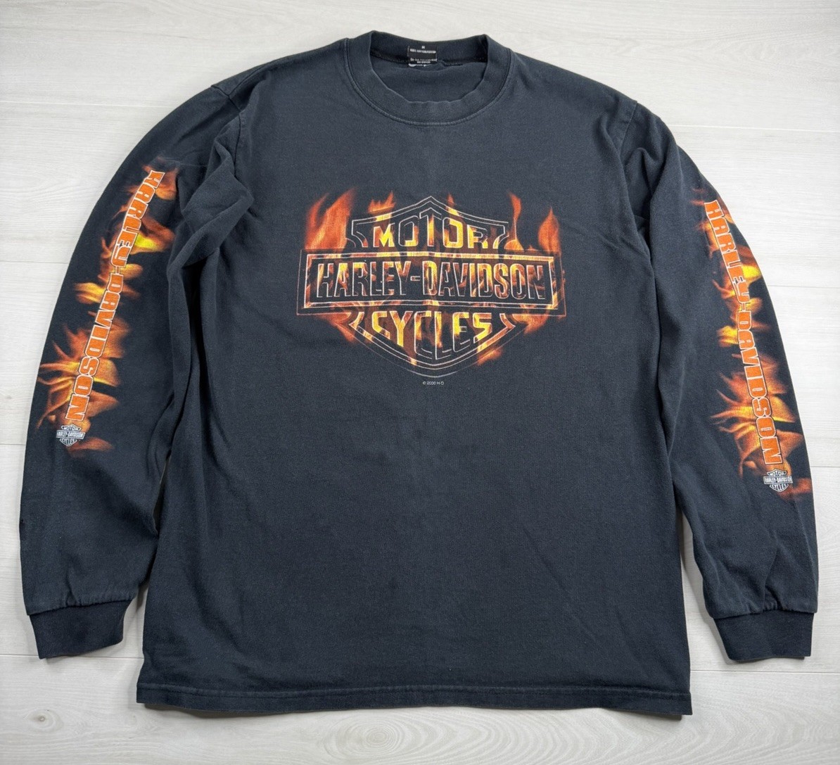 Vtg Harley Davidson Shirt Vegas Flames Sleeve Hits Nice Fade Y2K USA Made Mens M