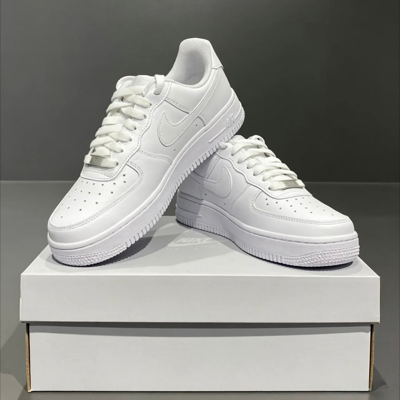Men's Air Force 1 Low Triple White Sneaker CW2288-111 Casual Shoes US Size7-13