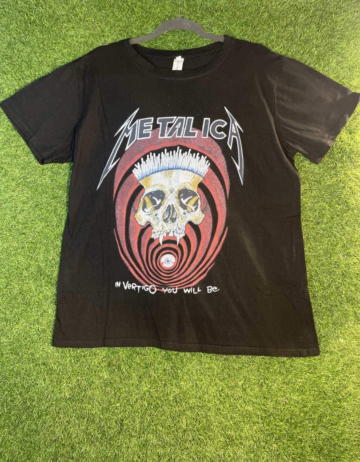Mens Metallica Limited Edition black T-shirt, size large, black with red logo
