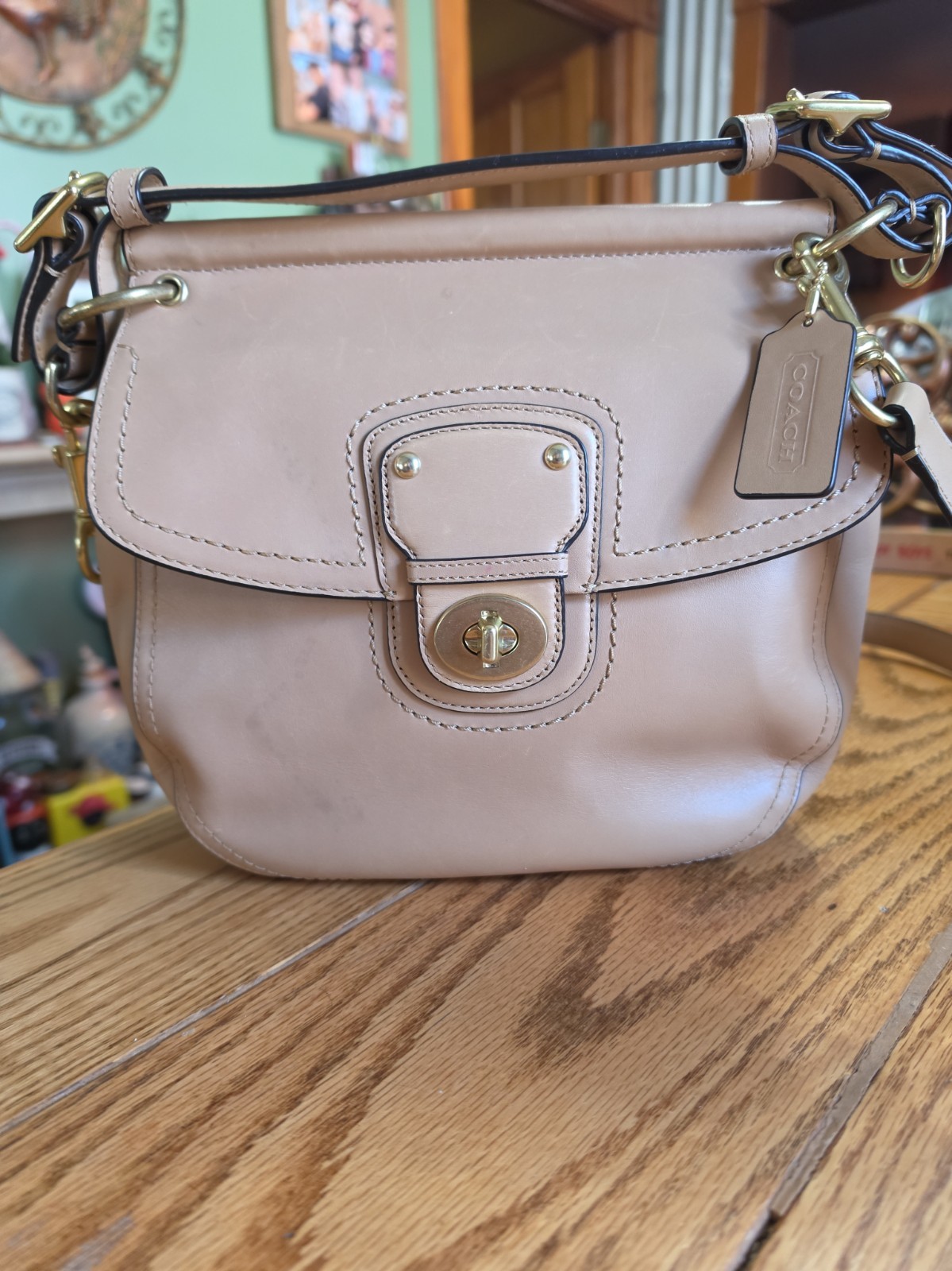 Coach Legacy Willis Purse Beige(Style Number 22382