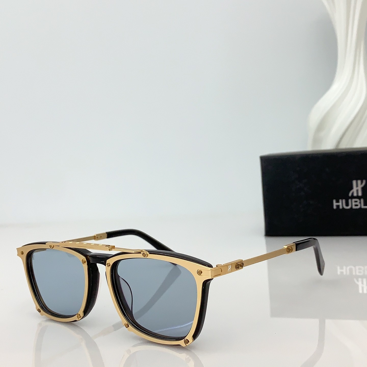 HUBLOT H042 Sunglasses Black Gold Frame Blue Lens Square Vintage Style