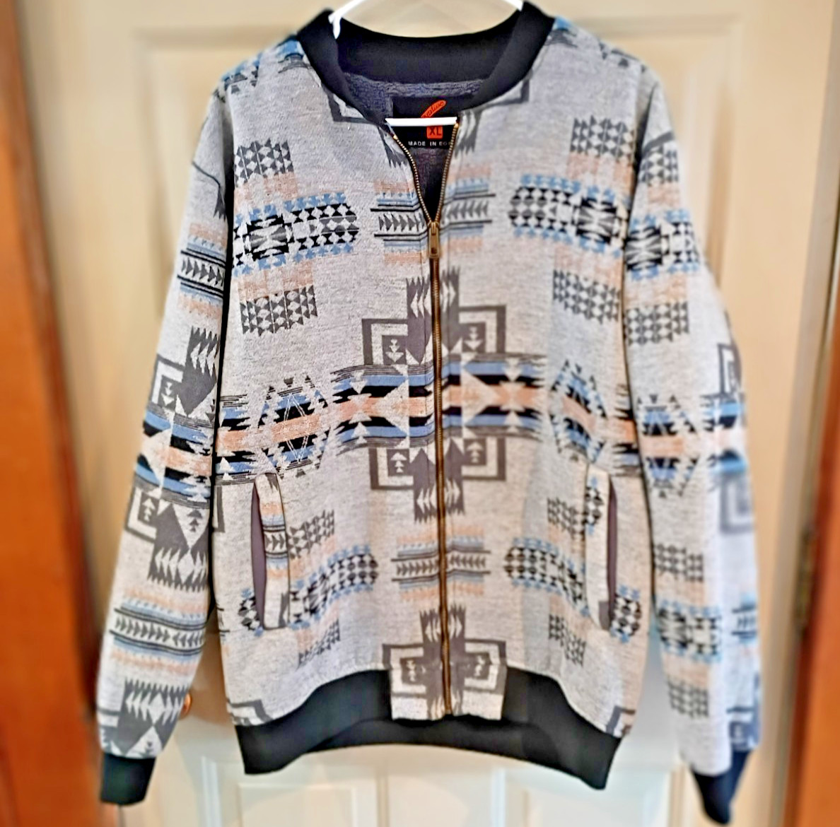Native Brand Made In Egypt Women\'s Aztec Pattern Jacket Size XL
