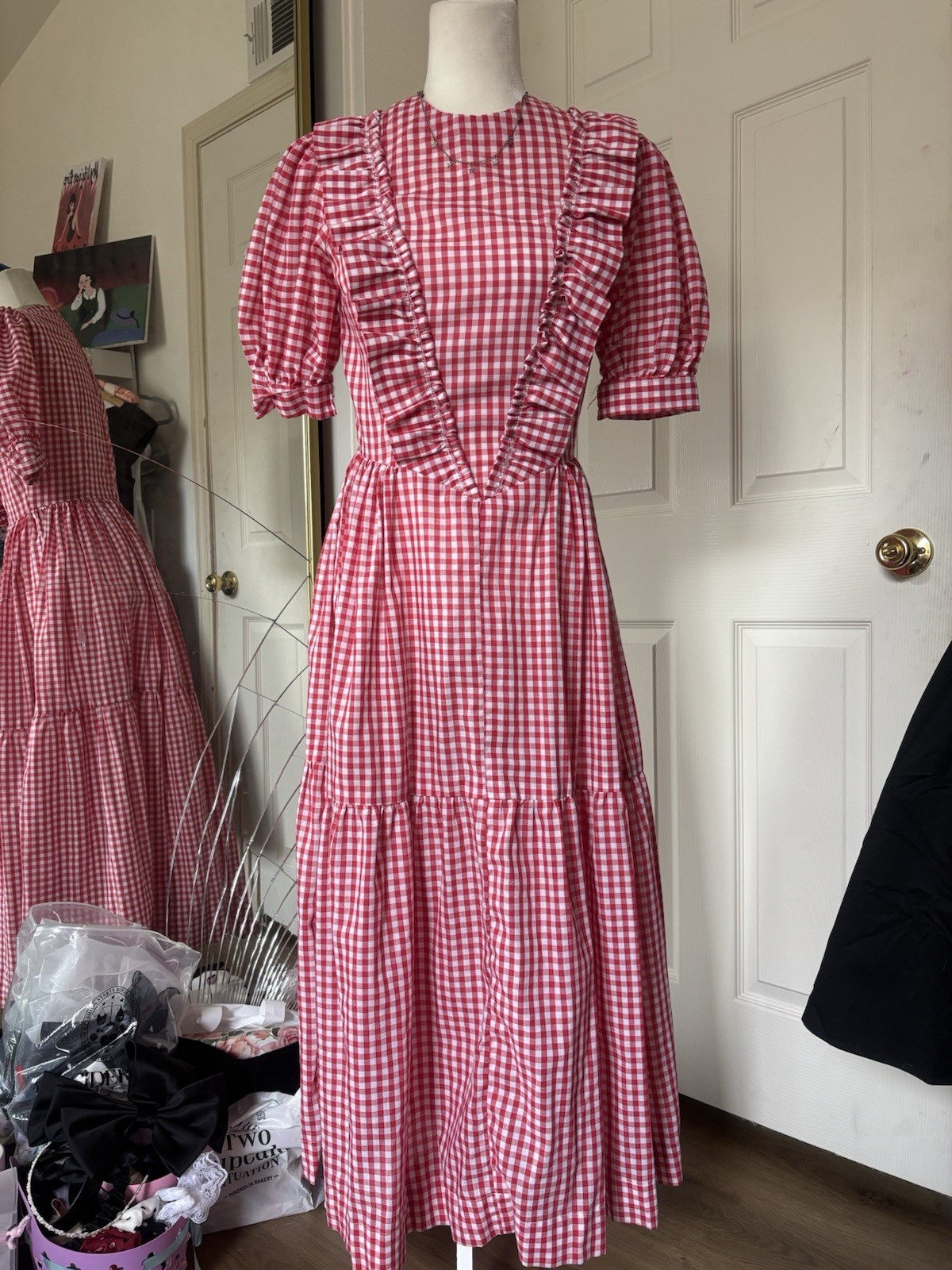Vintage 60s handmade sweetheart puff sleeves red gingham dress