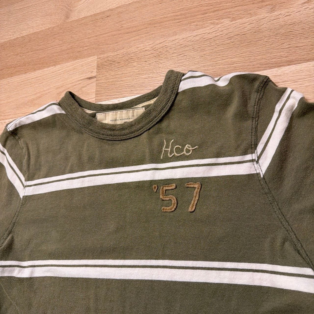 Hollister Co. Striped T-Shirt Green 57 Embroidered