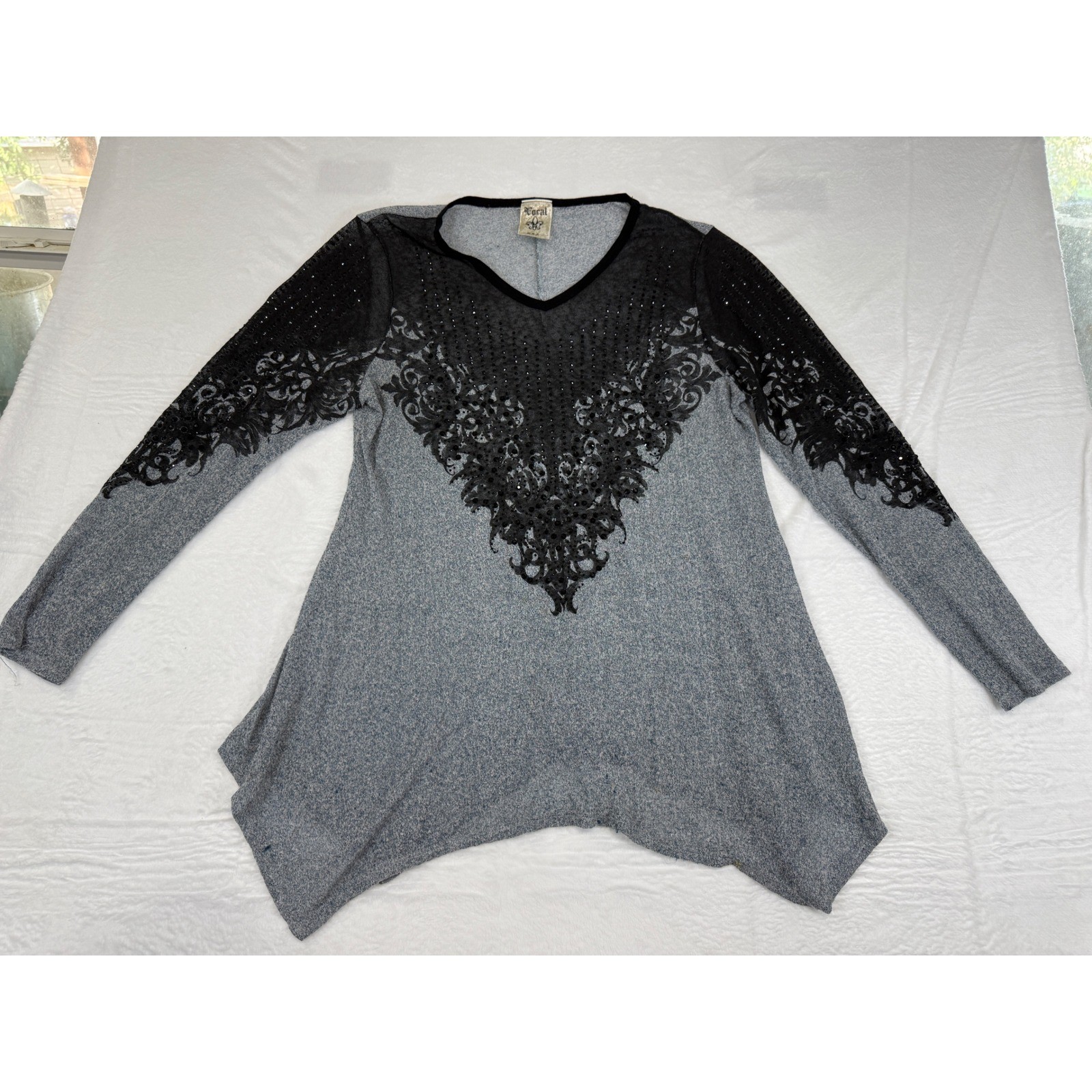 Vocal Gray Heathered Tunic Top Black Lace Rhinestone Handkerchief Hem V-Neck L
