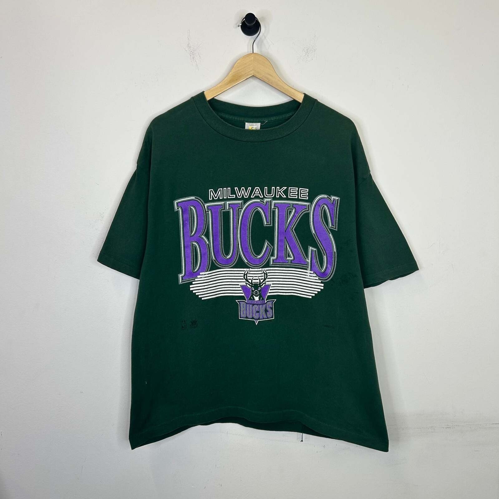 MILWAUKEE BUCKS 90S TEE