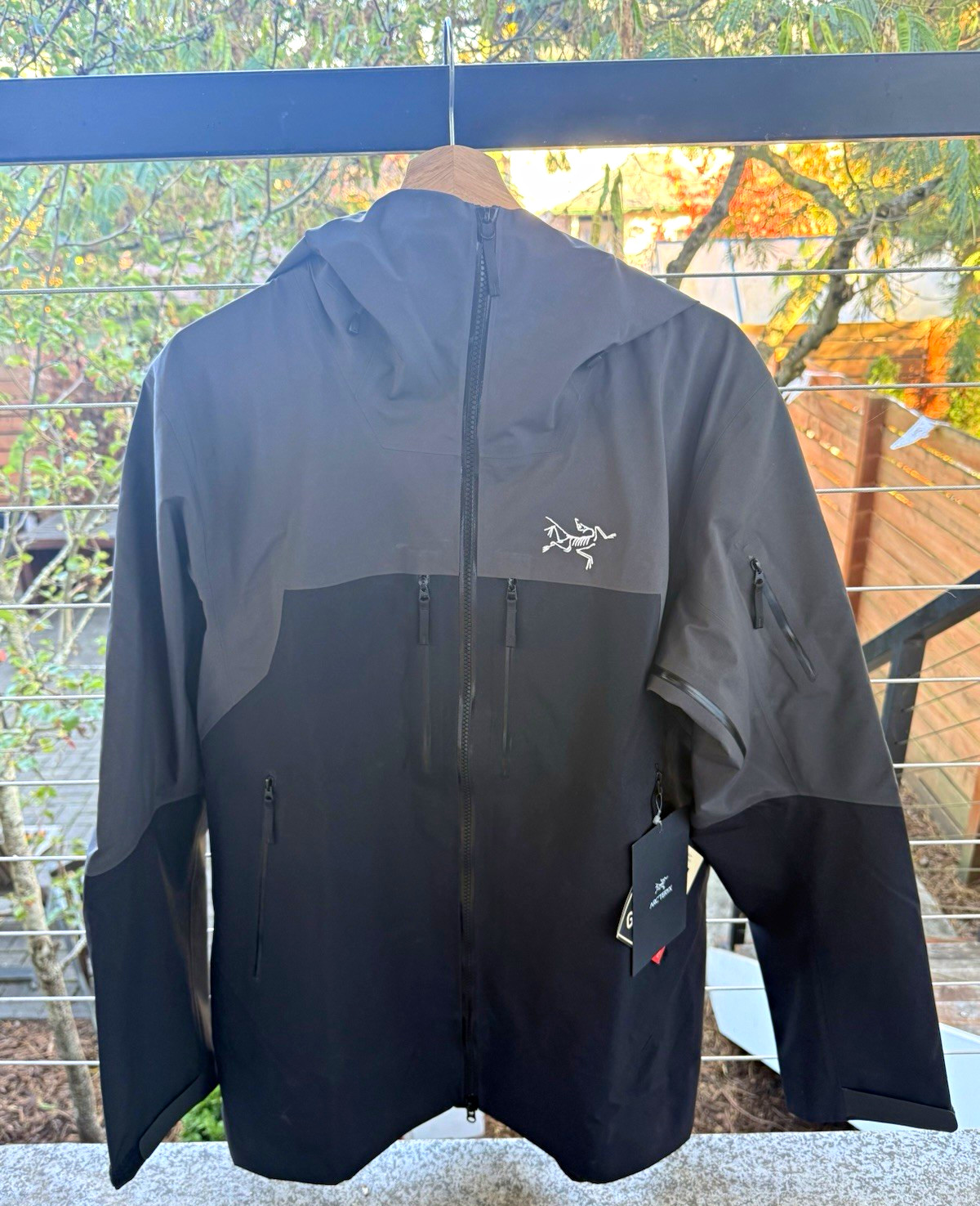 Arc\'teryx Rush Jacket W Women\'s L Black GORETEX PRO Ski Jacket- New With Tags