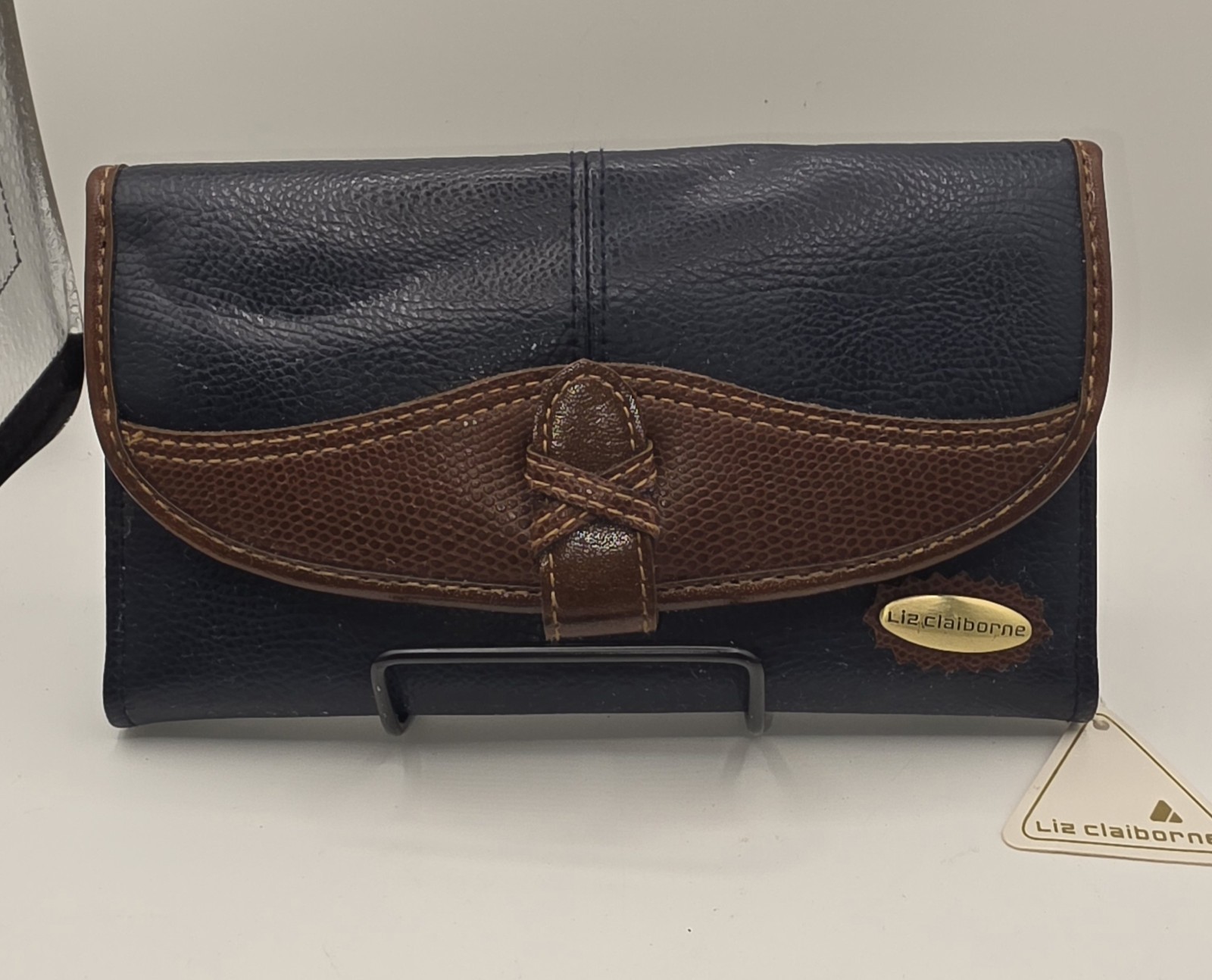 Liz Claiborne Vintage-Style Black & Brown Tri-Fold Wallet – NWT