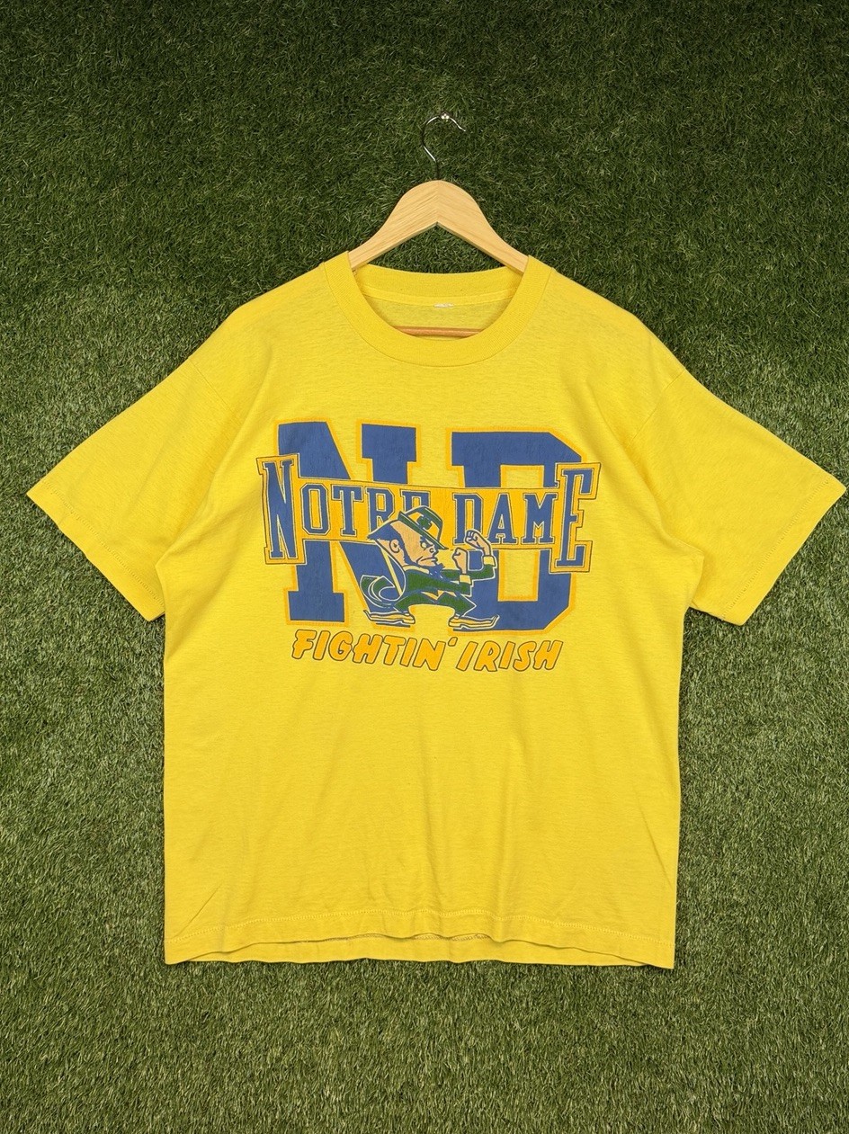 Vintage 1980’s Yellow Unbranded Notre Dame University Graphic Tee
