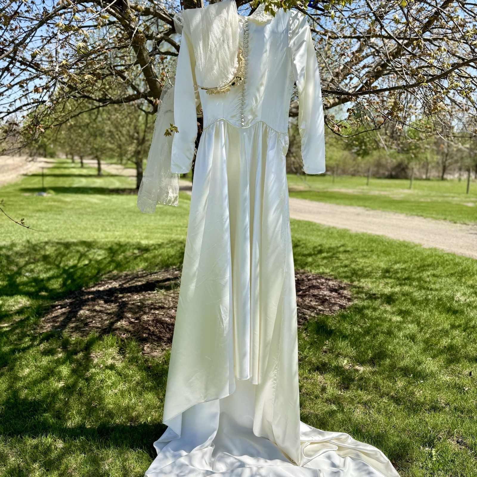 VTG 30s 40s Ivory Liquid Satin Wedding Dress Gown Long Cathedral Train & Veil
