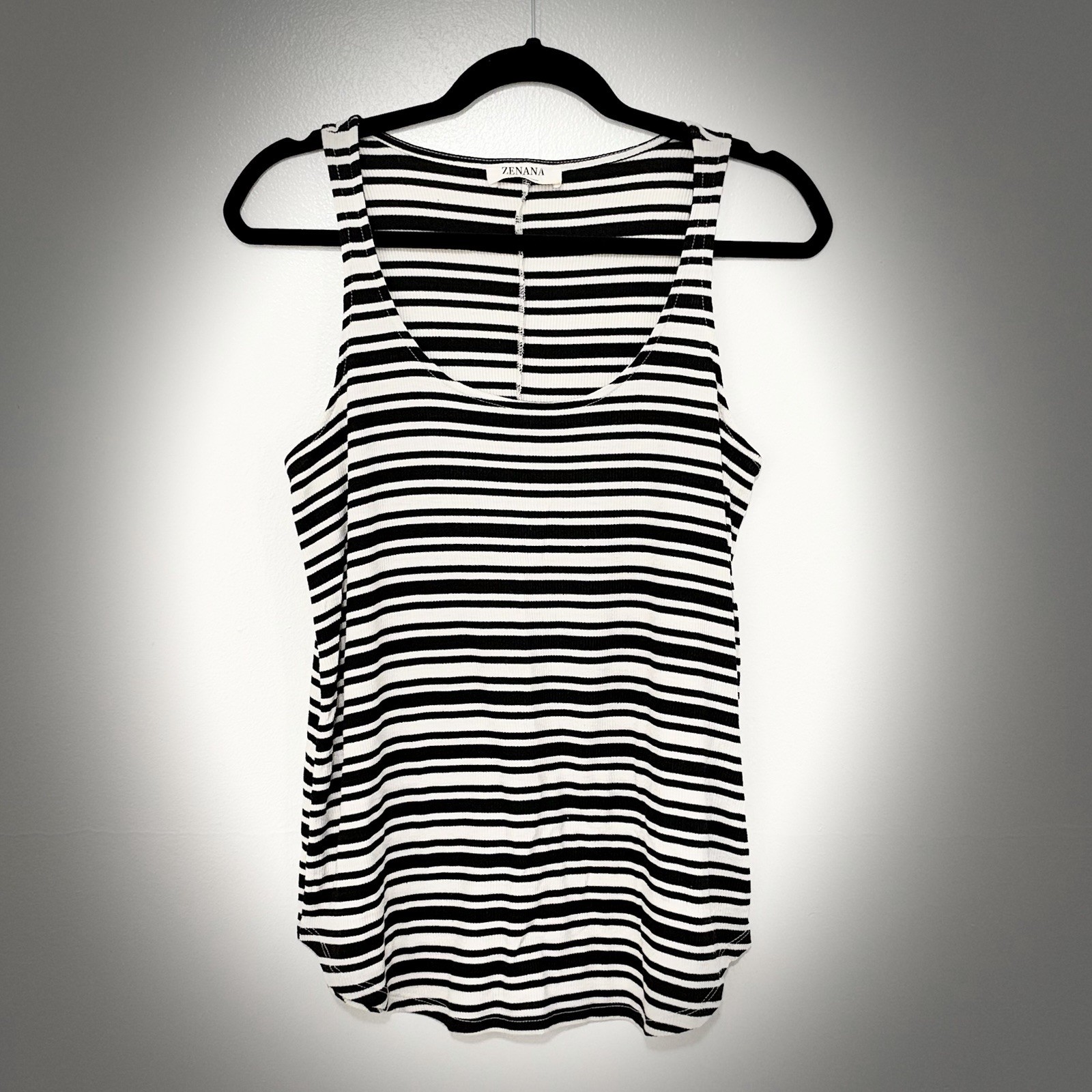 Zenana Black/White Striped Scoop Neck Sleeveless Knit Tank Top, Women\'s S