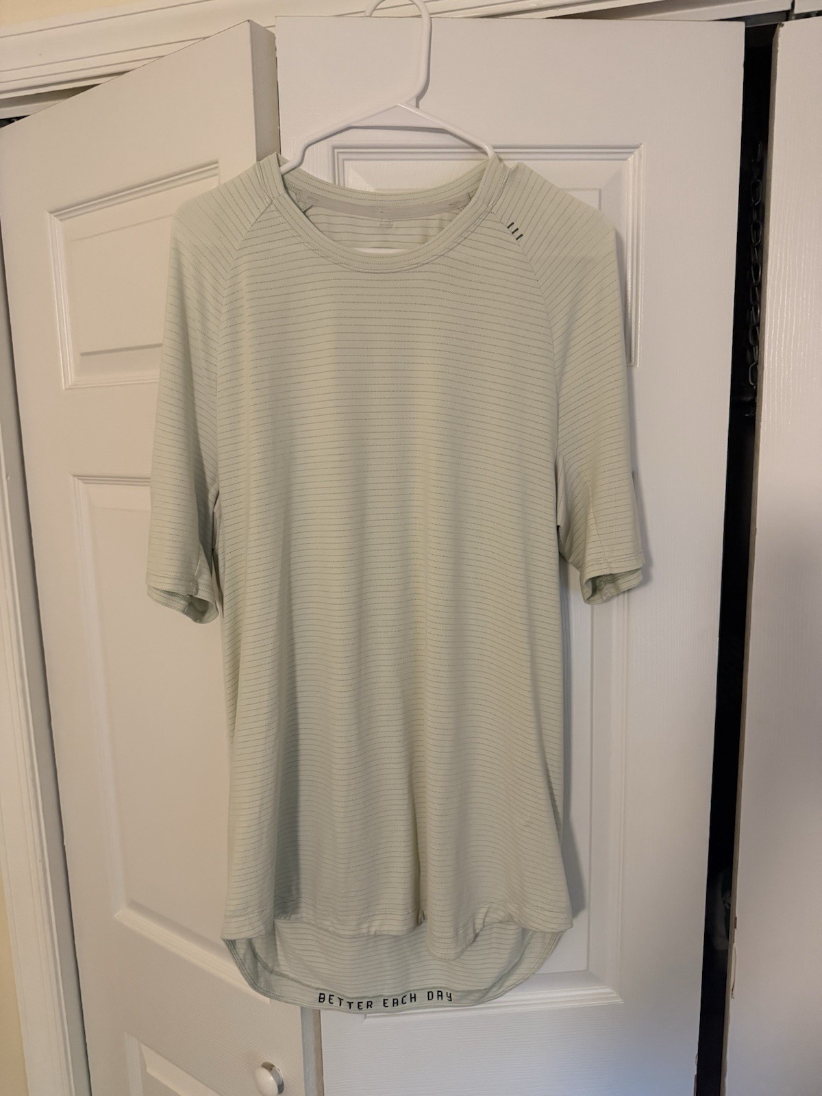 Men’s Lululemon Dry Sense Short Sleeve HACT Size L Heathered Arctic Mint