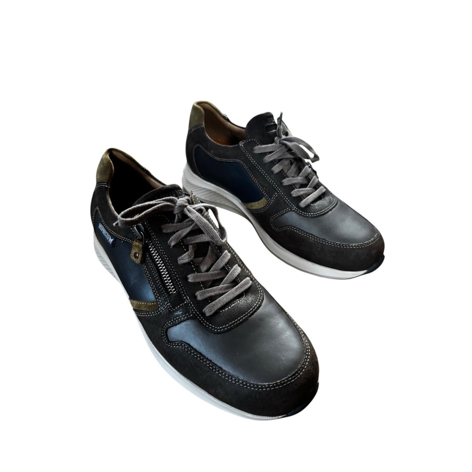NWOTS Men’s Mephisto Size 8.5 Dino Sneaker/Shoe in Walnut w Air-Relax Technology