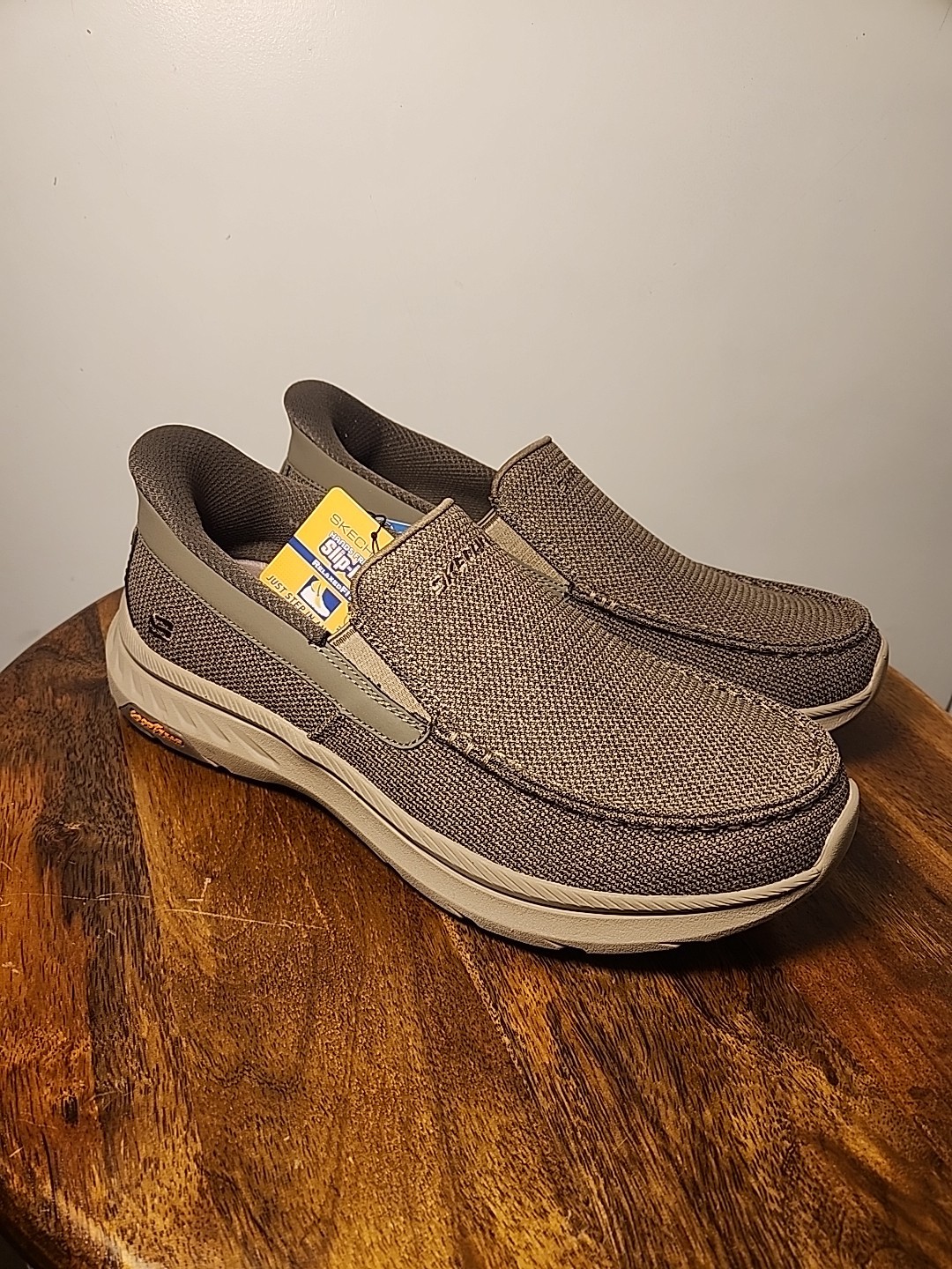 ⚡️ Skechers Pollard Wilfred Hands Free Slip-Ins Foam Taupe US Size 9.5 NEW ⚡️